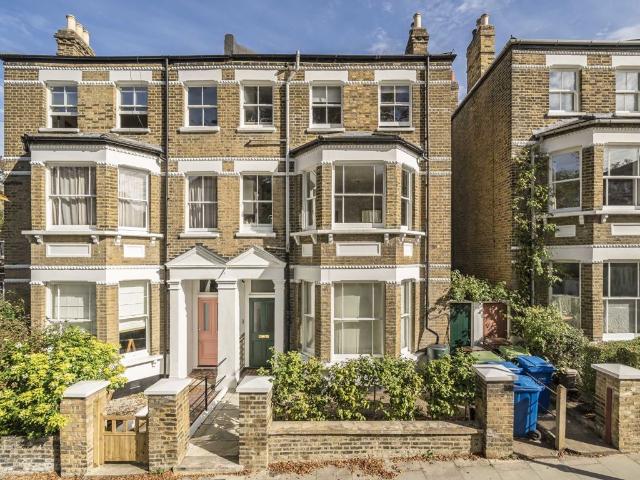 Champion Grove, Camberwell SE5, 2 bed flat to rent, £2,600 pcm | PrimeLocation