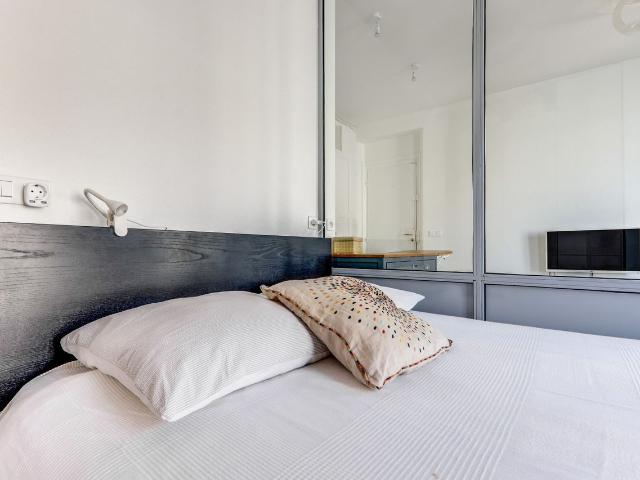 Champs de Mars 1 Bedroom, Paris Amsterdam Apartments for Rent