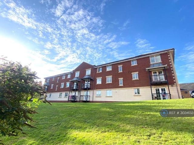 Champs Sur Marne, Bradley Stoke. 2 bed flat to rent £1,450 pcm £335 pw