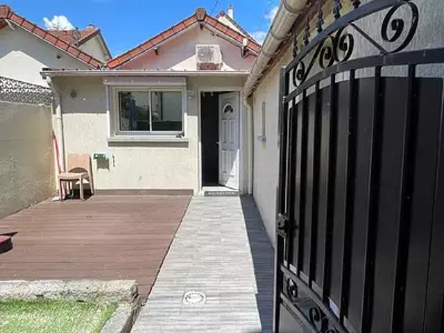 Champs sur Marne 77420 Location maison 2 pièces t2 au dernier étage terrasse
