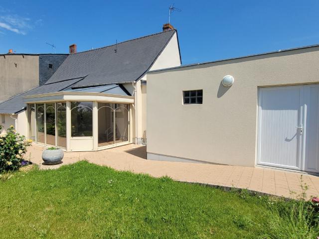 Champtocé sur Loire CHAMPTOCE Maison T3 meublée