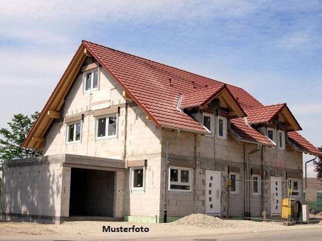 Chance für Eigengestalter: Rohbauhaus mit großzügigem Grundriss