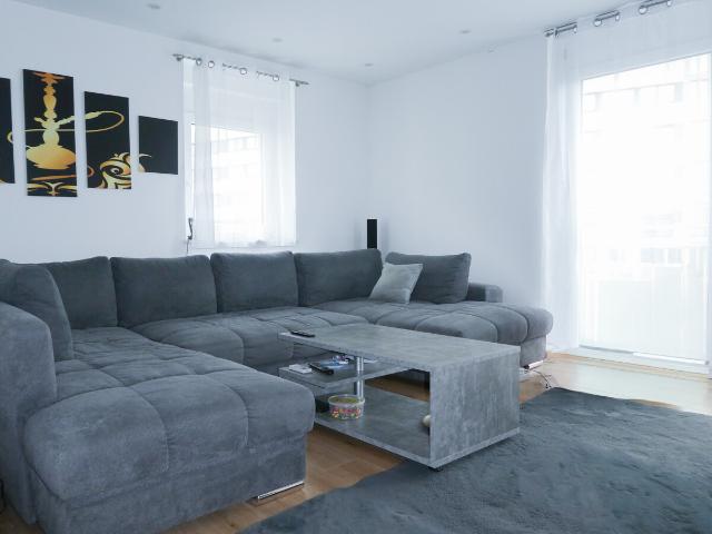 Chance nutzen ! Renovierte Wohnung in LU Süd im Bieterverfahren !