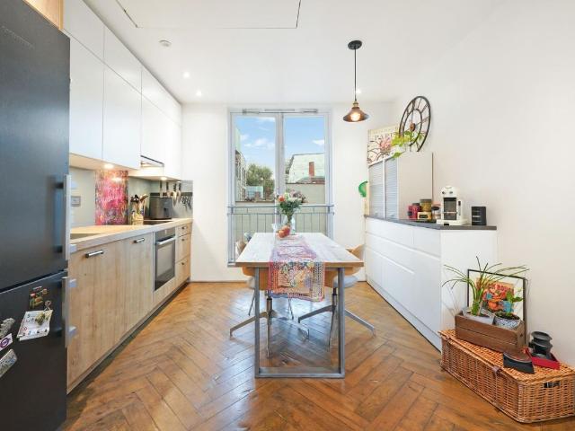 Chance Street, Shoreditch E2, 1 bed terraced house to rent, £3,250 pcm | PrimeLocation