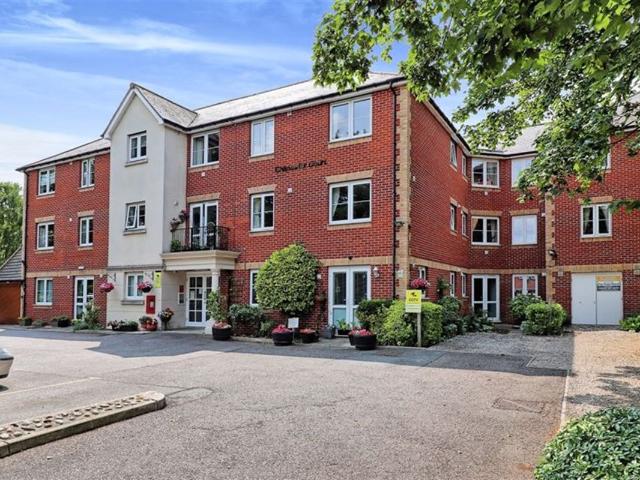 Chancellor Court, Chelmsford CM1, 1 bed flat to rent, £1,200 pcm | PrimeLocation