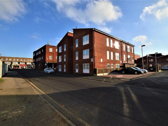 Chancellor House, Farnburn Avenue, Slough, Berkshire SL1, 1 bed flat to rent, £1,200 pcm | PrimeLocation