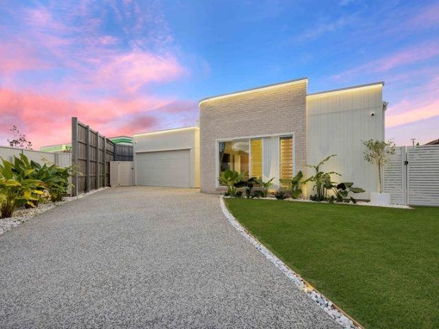 Selling at Auction! Bokarina's Best Value Buying Opportunity