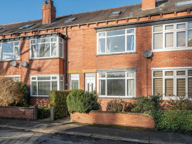 Chandos Place, Leeds LS8 4 bed terraced house to rent £1,200 pcm £277 pw