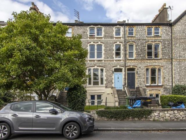 Chandos Road, Bristol BS6 2 bed flat to rent £1,500 pcm £346 pw