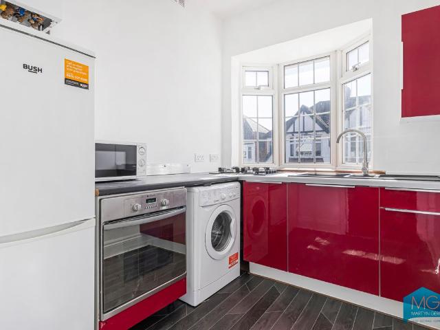 Chandos Road, London N2, 2 bed maisonette to rent, £2,250 pcm | PrimeLocation