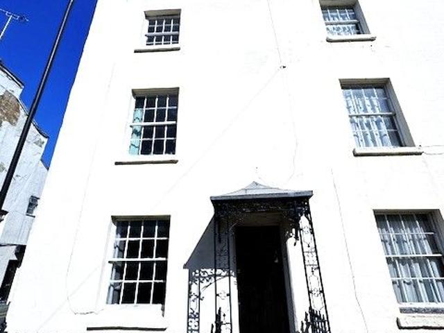 Chandos Street, Leamington Spa CV32, 4 bed town house to rent, £2,750 pcm | PrimeLocation