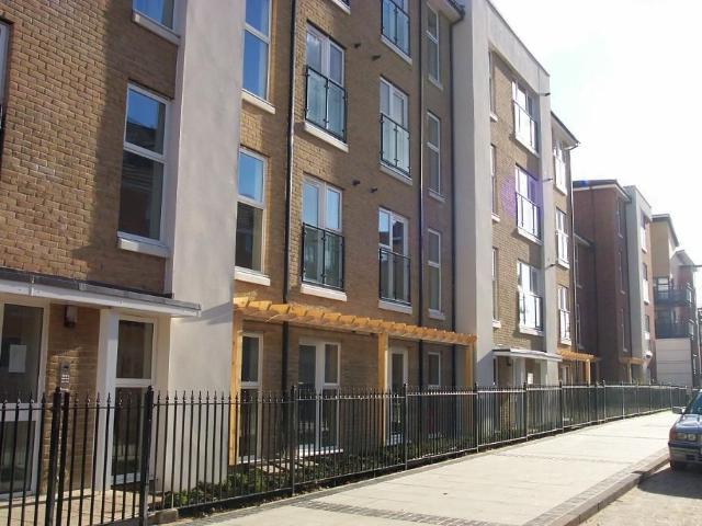 Chandler Way, Peckham, London SE15, 1 bed flat to rent, £1,703 pcm | PrimeLocation