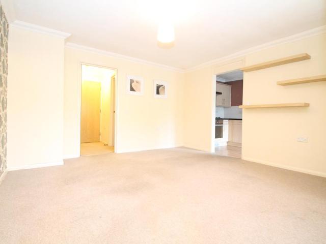 Chandler Court, Thornton Heath, CR7 1 bed flat to rent £1,300 pcm £300 pw
