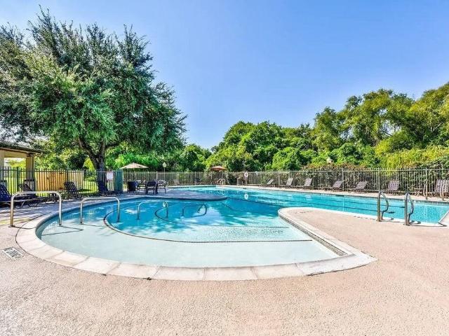 Chandler Creek Apartments 1 Bedroom Apartment for Rent at 2700 N A W Grimes Blvd, Round Rock, TX 78665 Meadows at Chandler Creek