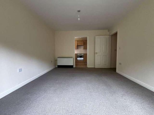 Chandlers Court, Victoria Dock, HU9