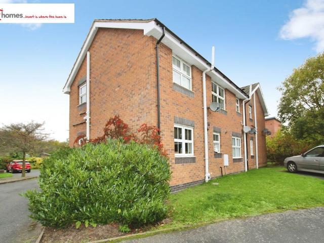 Chandlers Keep, Brownhills 2 bed maisonette to rent £795 pcm £183 pw