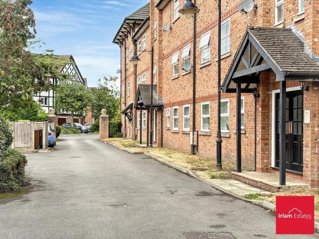 Chandlers Row, Worsley 2 bed apartment to rent £1,200 pcm £277 pw