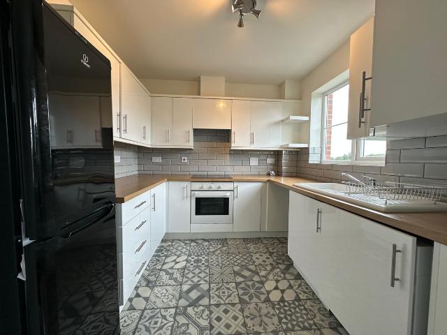 Chandley Wharf, Warwick CV34, 2 bed flat to rent, £1,200 pcm | PrimeLocation