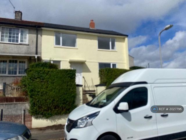 Channel View, Cwmbran, NP44 3 bed end of terrace house to rent £1,100 pcm £254 pw