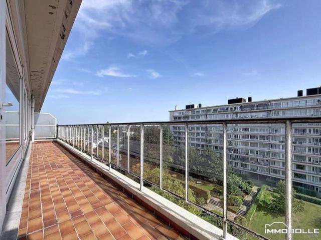 Chant d'Oiseau 2 bedroom apartment + terrace