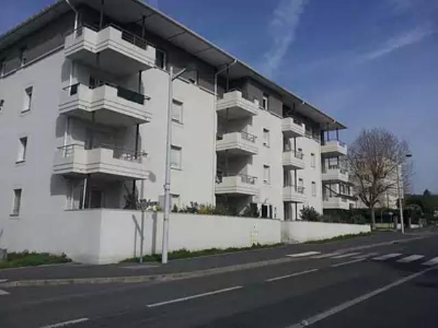 Chanteloup les Vignes 78570 Location appartement 1 pièce t1 parking