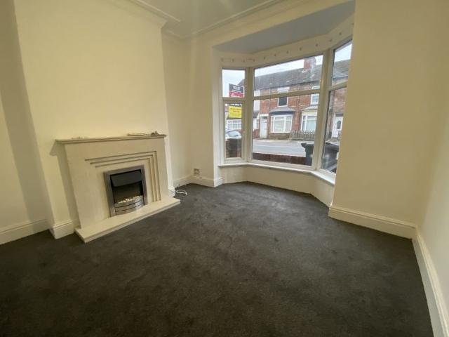 Chanterlands Avenue, Hull