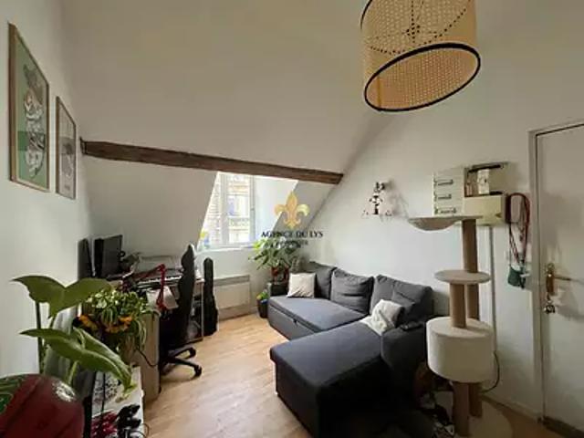 Chantilly 60500 Achat / Vente appartement 2 pièces t2 au dernier étage