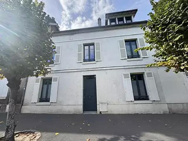 Chantilly 60500 Location maison 5 pièces t5