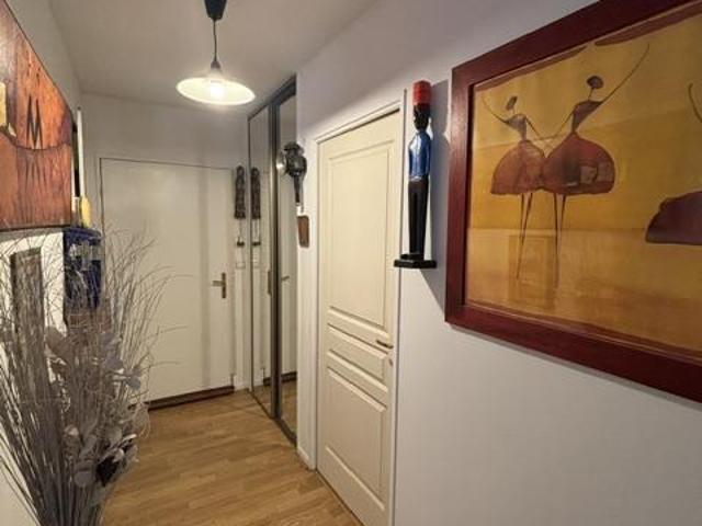 CHANTILLY APPARTEMENT EN PARFAIT ETAT