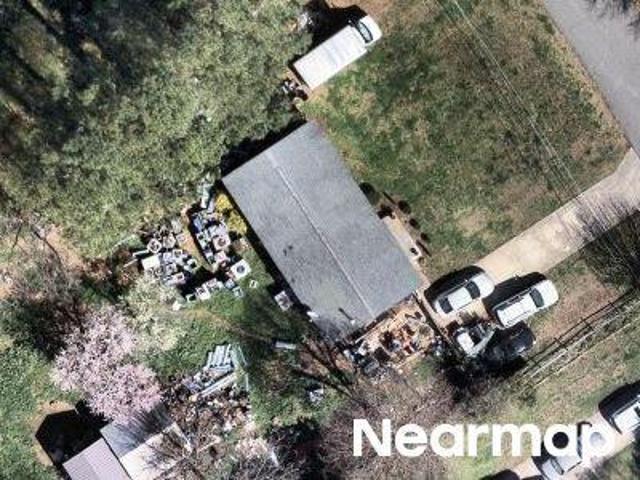 Chantilly Dr
