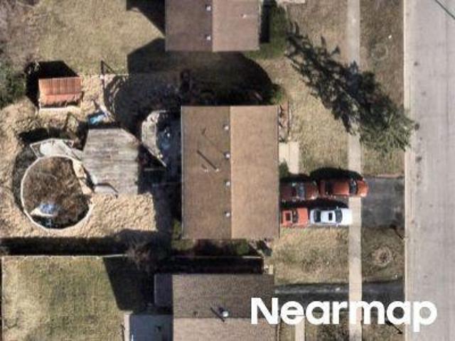 Chantilly Ln