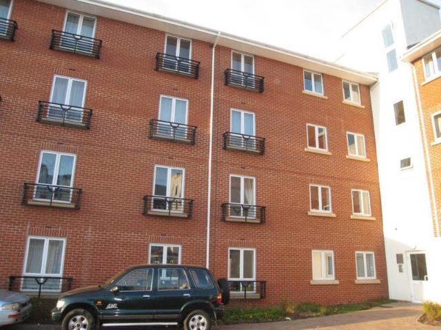Chantry Close, Abbey Wood, London. 2 bed flat to rent £1,700 pcm £392 pw