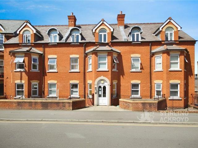 Chantry Place, Sydenham Road, Guildford GU1, 2 bed flat to rent, £2,000 pcm | PrimeLocation