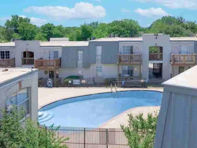Chaparral 1 Bedroom Apartment for Rent at 6520 Red Sierra Drive, Fort Worth, TX 76112 Ryanwood