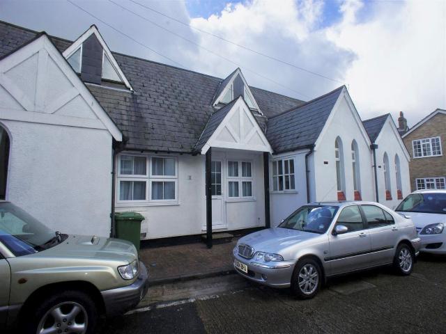 Chapel Court, West Wickham BR4, 1 bed flat to rent, £1,200 pcm | PrimeLocation