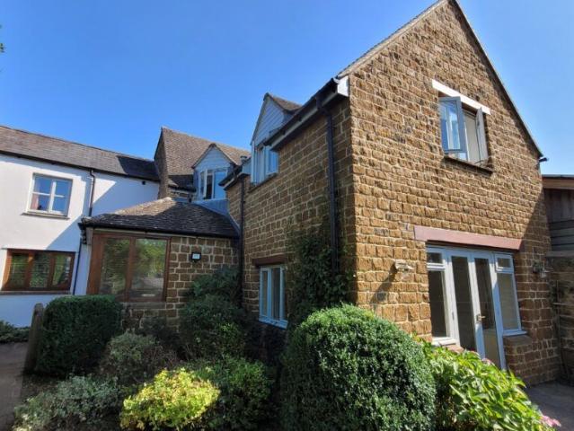 Chapel Lane, Adderbury, Oxon OX17, 3 bed detached house to rent, £1,950 pcm | PrimeLocation