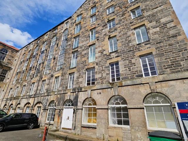 Chapel Lane EH6 2 bed flat to rent £1,300 pcm £300 pw