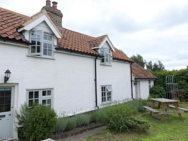 Chapel Lane, Halesworth IP19 3 bed detached house to rent £1,600 pcm £369 pw