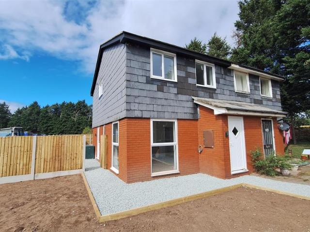 Chapel Lane, Knockin Heath, Oswestry 3 bed house to rent £825 pcm £190 pw