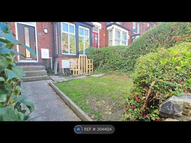 Chapel Lane, Leeds LS6, 4 bed terraced house to rent, £1,200 pcm | PrimeLocation