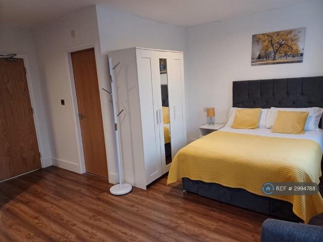 Chapel St, Stafford, ST16 1 bed flat to rent £775 pcm £179 pw
