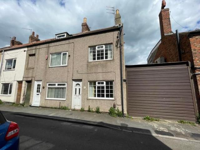 Chapel Street, Middlesbrough TS6, 2 bed end terrace house to rent, £545 pcm | PrimeLocation