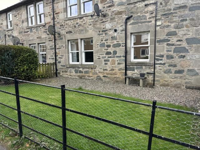 Chapel Street, Aberfeldy, PH15 2 bed flat to rent £1,150 pcm £265 pw