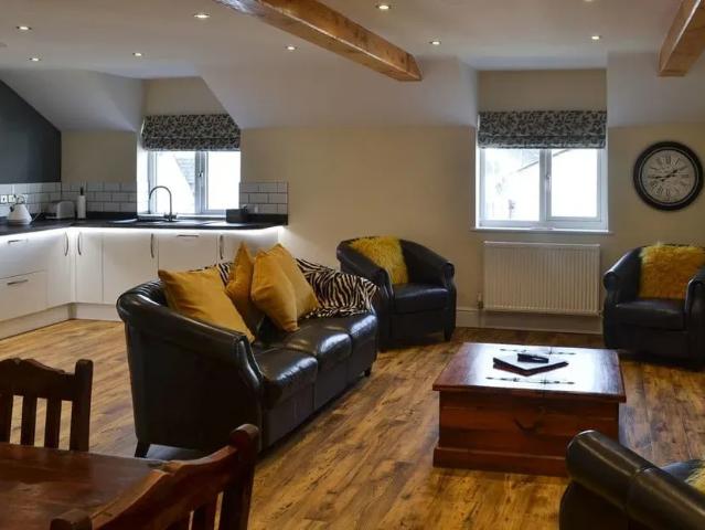 Chapel Street, Beaumaris LL58, 2 bed cottage to rent, £995 pcm | PrimeLocation