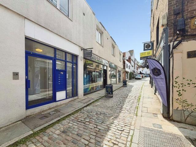 Chapel Street, Guildford GU1, 1 bed flat to rent, £1,400 pcm | PrimeLocation