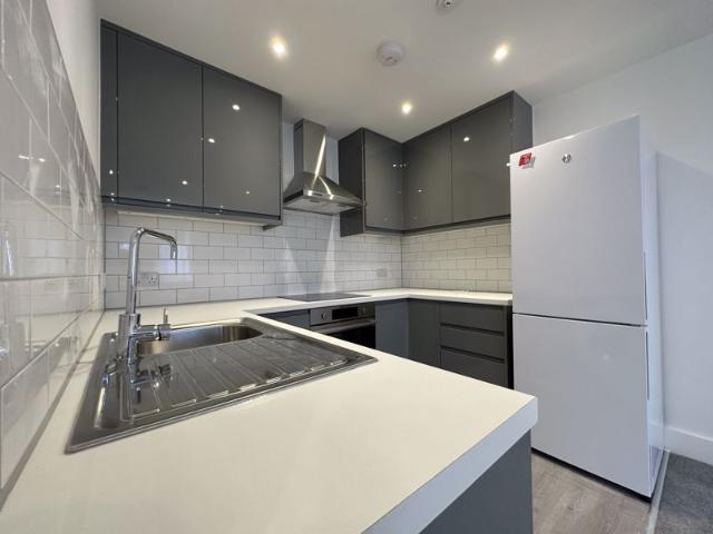 Chapel Street, Luton LU1, 1 bed property to rent, £1,000 pcm | PrimeLocation