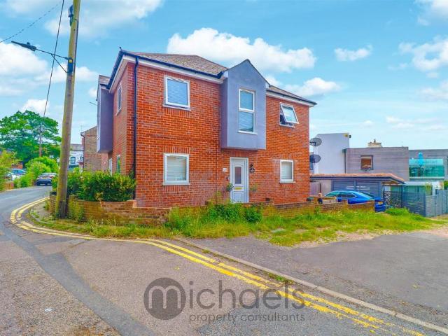 Chapel Road, Wivenhoe, CO7 9DX 2 bed maisonette to rent £1,300 pcm £300 pw