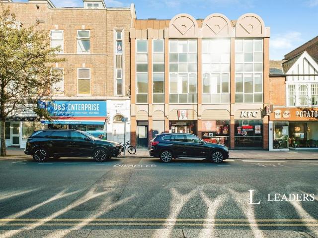 Chapel Road, Worthing, West Sussex, BN11 2 bed flat to rent £1,450 pcm £335 pw