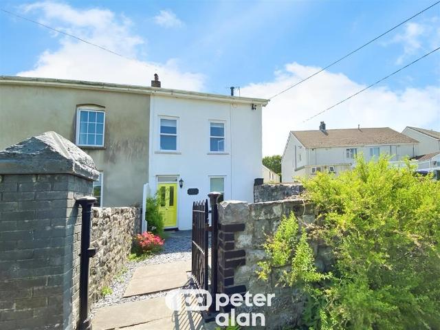 Chapel Road, Aberdare CF44, 2 bed property to rent, £750 pcm | PrimeLocation