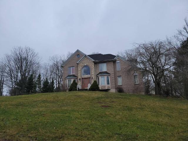 Chapel Woods Dr